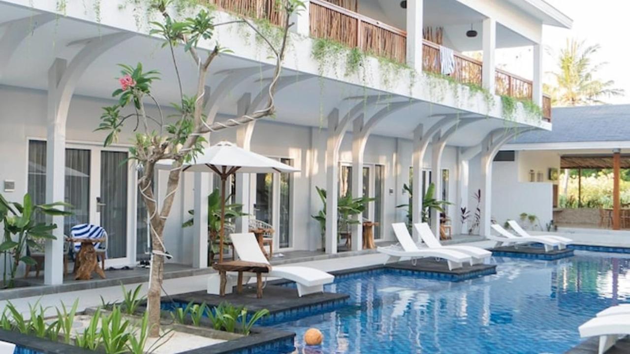Sea Shell Resort Gili Trawangan Exterior photo